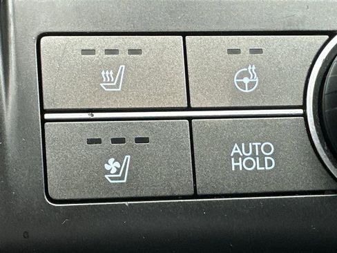 Used 2024 Hyundai Kona Limited image 31