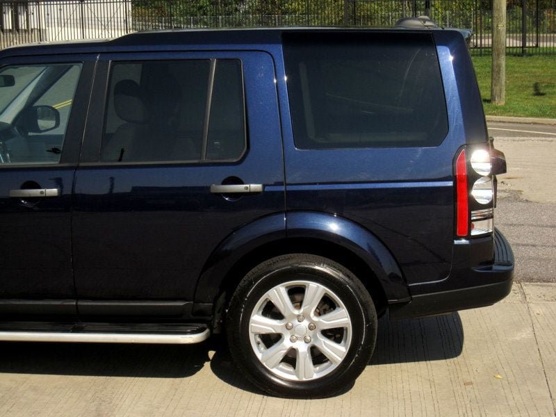 Used 2016 Land Rover LR4 HSE AWD/4WD image 11