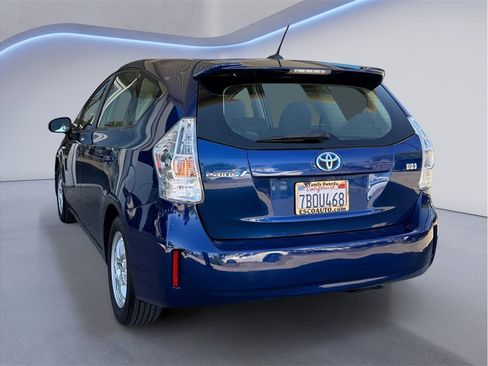 Used 2013 Toyota Prius V Three FWD image 4