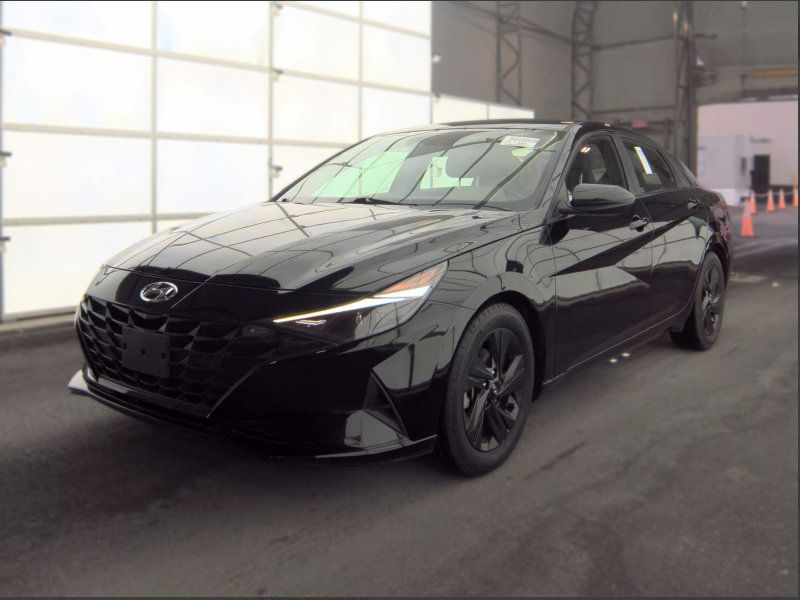 Used 2021 Hyundai Elantra SEL FWD image 4