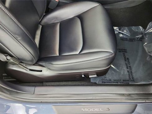 Used 2023 Tesla Model 3 Standard Range image 21