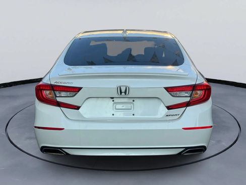 Used 2019 Honda Accord Sport image 6