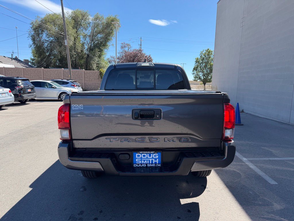 Used 2021 Toyota Tacoma SR w/ SR Convenience Package RWD image 4
