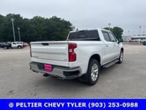 Used 2021 Chevrolet Silverado 1500 LTZ w/ LTZ Premium Package AWD/4WD image 8