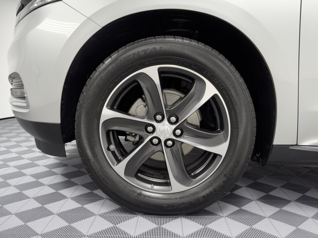Used 2020 Buick Enclave Essence w/ LPO, Touring Package FWD image 13