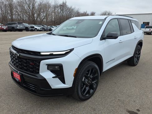 New 2026 Chevrolet Traverse RS image 4