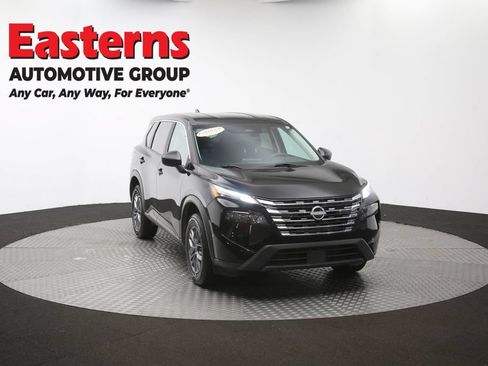 Used 2024 Nissan Rogue S AWD/4WD image 51