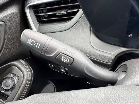 Used 2024 Buick Encore GX Sport Touring AWD/4WD image 33