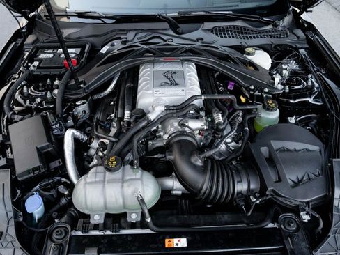 Used 2022 Ford Mustang Shelby GT500 w/ Technology Package image 26