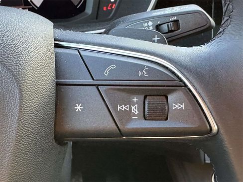 Used 2023 Audi Q3 2.0T Premium w/ Convenience Package image 20