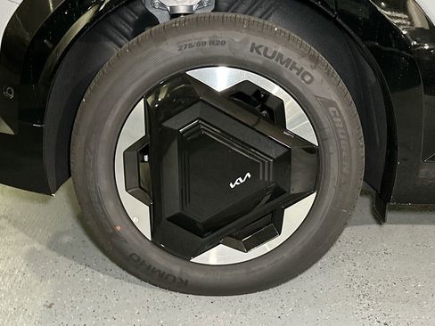 New 2026 Kia EV9 Land image 9