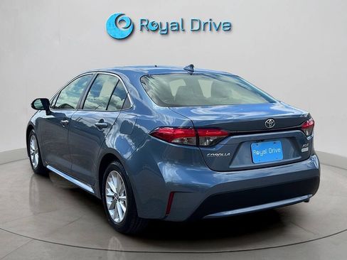 Used 2020 Toyota Corolla XLE FWD image 4