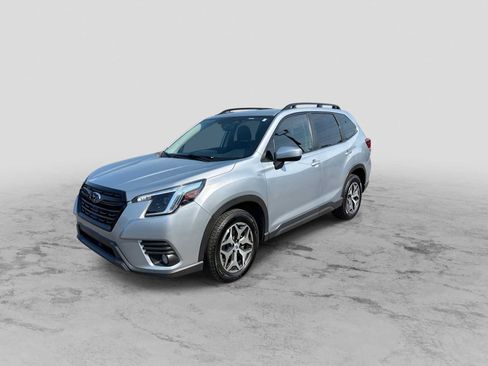 Used 2023 Subaru Forester Premium AWD/4WD image 4