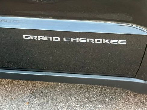 Used 2015 Jeep Grand Cherokee Laredo w/ Quick Order Package 23E AWD/4WD image 29