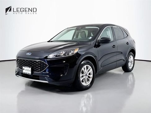 Used 2022 Ford Escape SE w/ Convenience Package AWD/4WD image 1