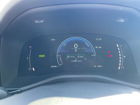 Used 2025 Toyota Camry LE image 40