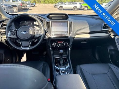 Used 2023 Subaru Forester Limited AWD/4WD image 12