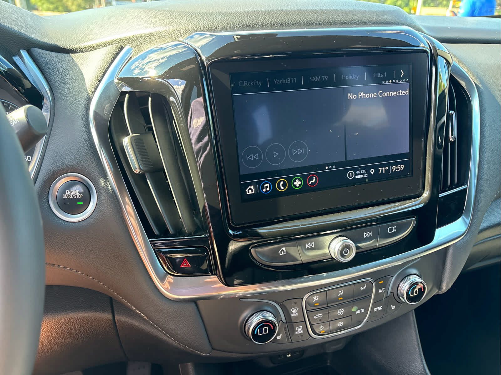 Certified 2023 Chevrolet Traverse LT FWD image 11