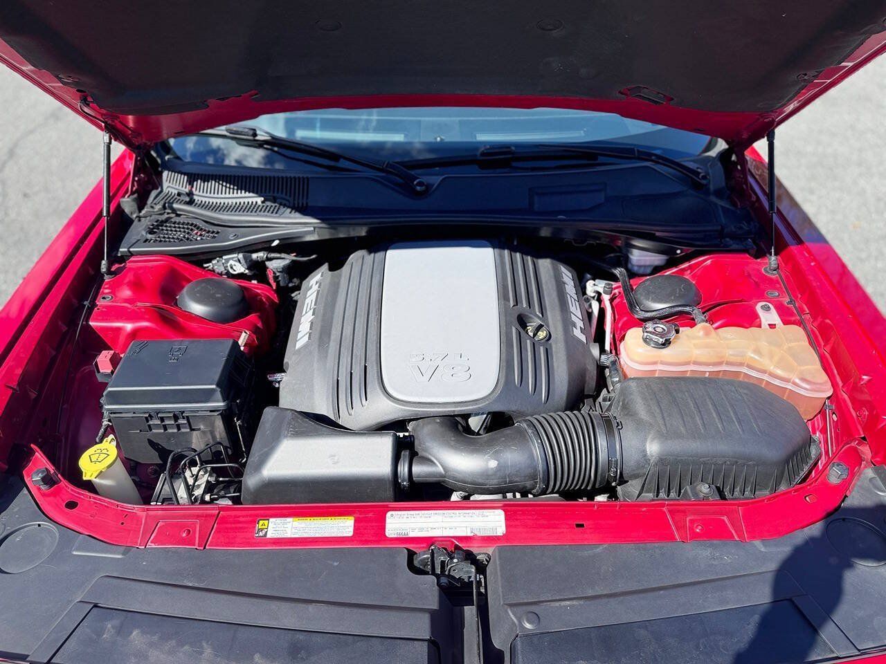 Used 2012 Dodge Challenger R/T RWD image 16