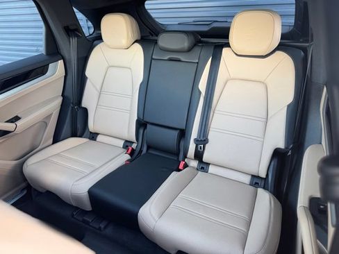 New 2026 Porsche Cayenne S AWD/4WD image 30