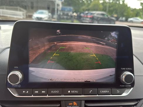 Used 2019 Nissan Altima 2.5 S FWD image 35