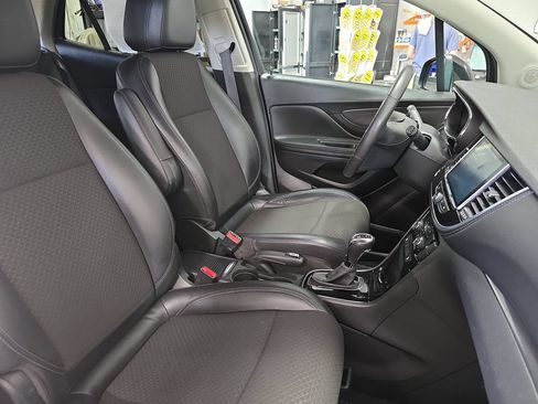 Used 2019 Buick Encore Sport Touring w/ Safety Package FWD image 10