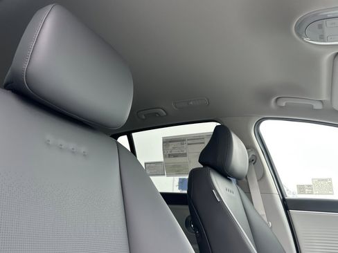 New 2026 Hyundai Ioniq 9 SEL w/ Tow & Go Package image 18