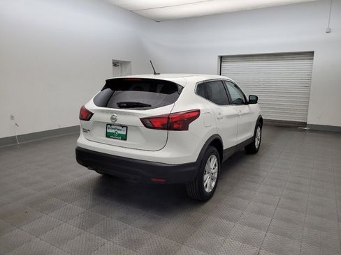Used 2018 Nissan Rogue Sport S w/ S Appearance Package FWD image 9