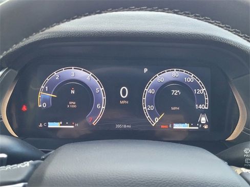 Certified 2024 Jeep Grand Cherokee L Laredo image 8