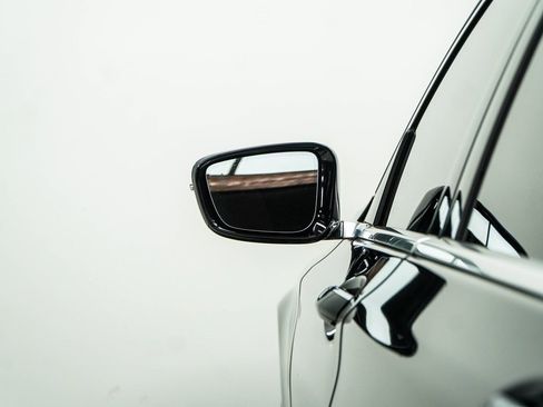 Used 2019 BMW 750i xDrive w/ Executive Package image 15