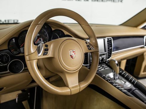 Used 2012 Porsche Panamera 4S image 21