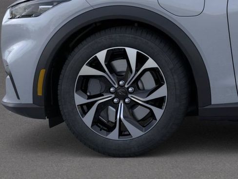 New 2026 Ford Mustang Mach-E Select RWD image 19