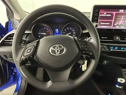 Used 2020 Toyota C-HR LE FWD image 14