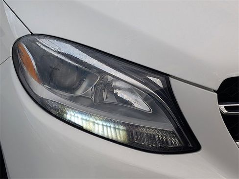 Used 2018 Mercedes-Benz GLE 350 image 9