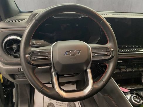 Used 2023 Chevrolet Colorado Z71 w/ Z71 Convenience Package 2 AWD/4WD image 25
