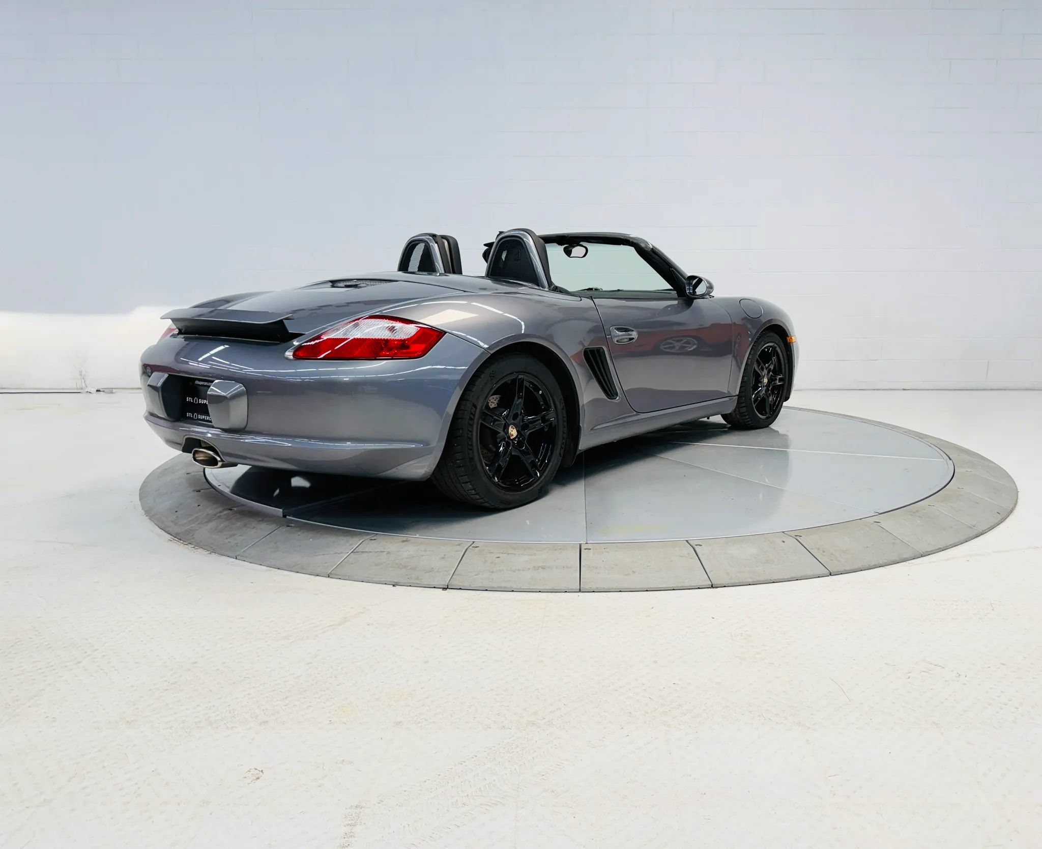 Used 2005 Porsche Boxster RWD image 8
