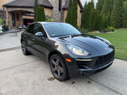 Used 2018 Porsche Macan S AWD/4WD image 4