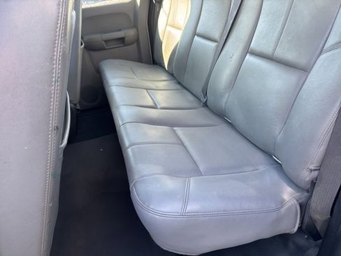 Used 2011 GMC Sierra 2500 W/T image 11