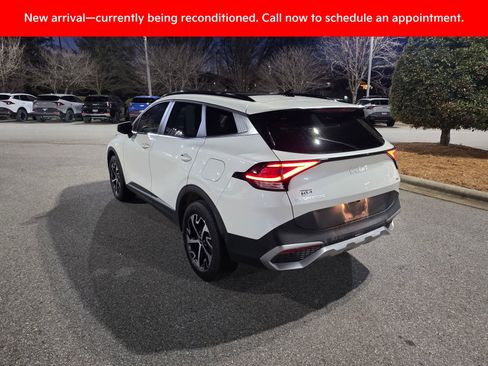 Used 2024 Kia Sportage EX w/ EX Premium Package image 3