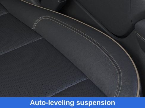 New 2025 Chevrolet Suburban Premier image 22