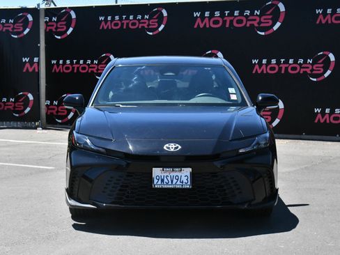 Used 2026 Toyota Camry SE w/ Convenience Package FWD image 2