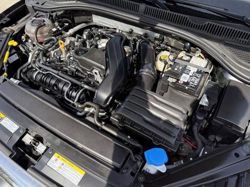 Used 2024 Volkswagen Jetta SE image 35