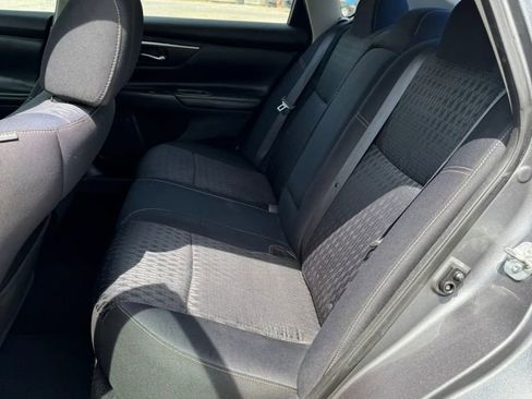 Used 2017 Nissan Altima 2.5 SV image 16