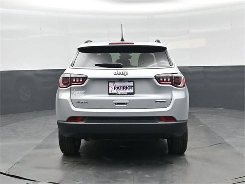 New 2026 Jeep Compass Latitude image 5