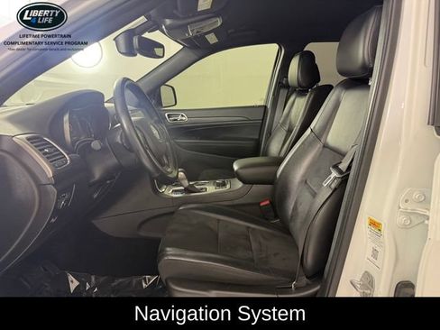 Used 2022 Jeep Grand Cherokee Laredo X AWD/4WD image 13