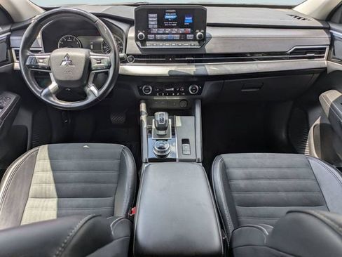Used 2024 Mitsubishi Outlander SE FWD image 16