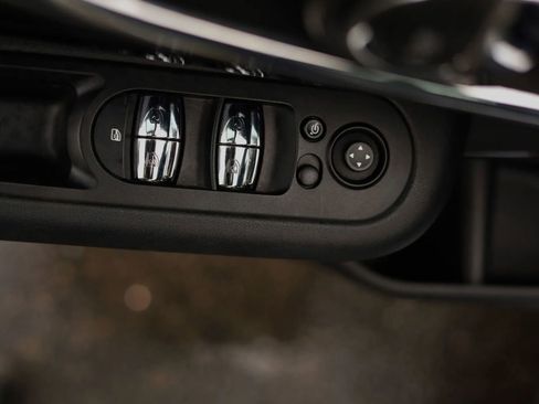 Used 2020 MINI Cooper Clubman S w/ Premium Package image 13