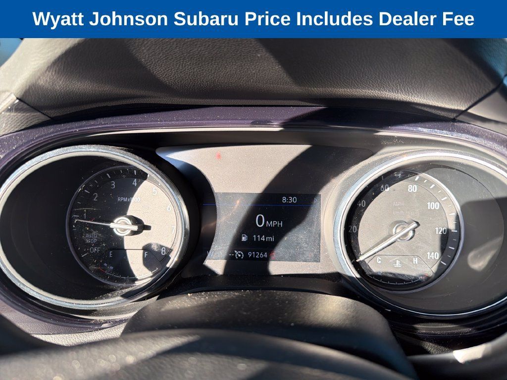 Used 2022 Buick Encore GX Essence w/ Experience Buick Package FWD image 24