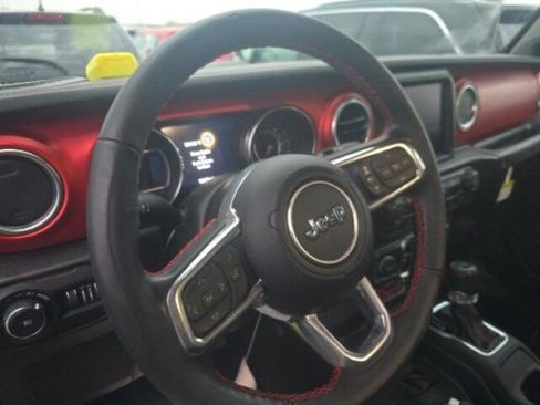 Used 2022 Jeep Wrangler Unlimited Rubicon w/ Steel Bumper Group image 9