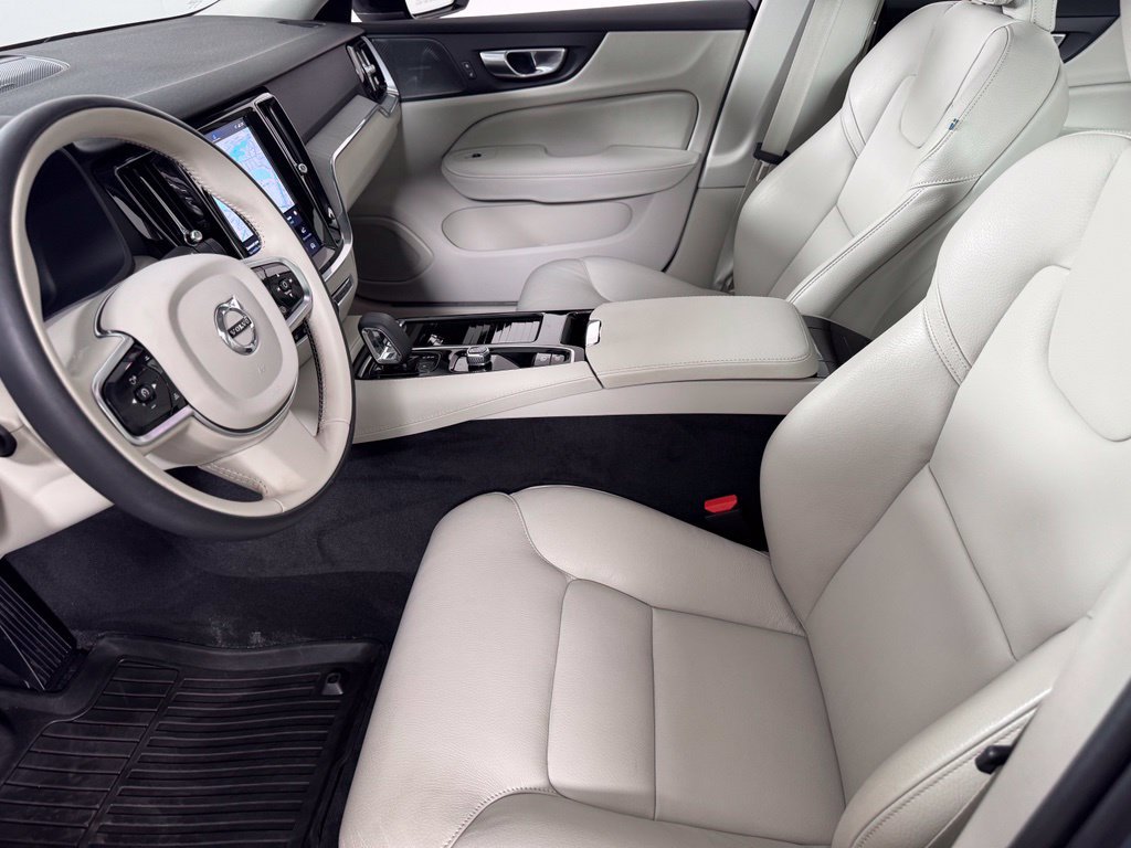 Certified 2024 Volvo S60 T8 Plus AWD/4WD image 19